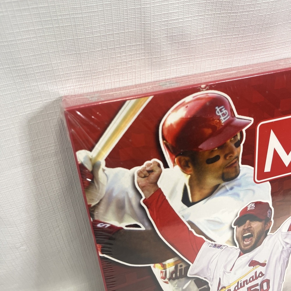 NEW Monopoly St. Louis Cardinals 2006 World Series Champion Collectors Edition - Picture 2 of 9